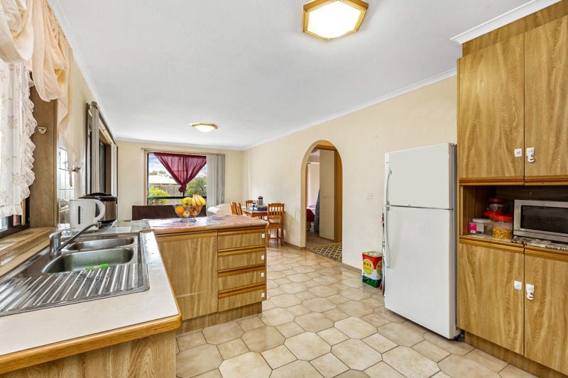 15 Butcher Crescent, Laverton - Thumbnail 6