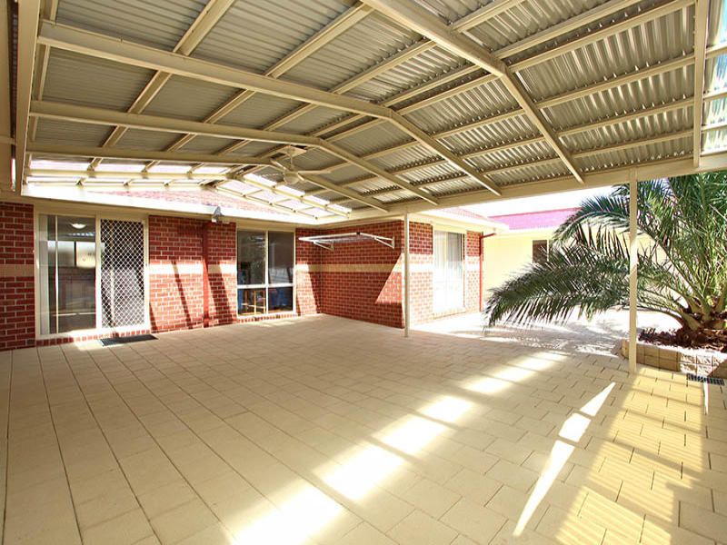 24 Wood Grove, Burnside - Thumbnail 8