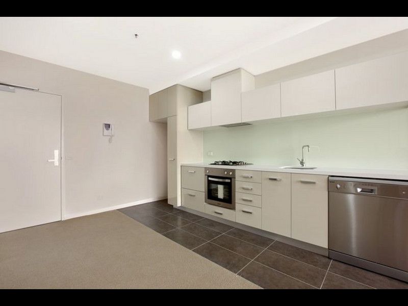 305/8 Breavington Way, Northcote - Thumbnail 3