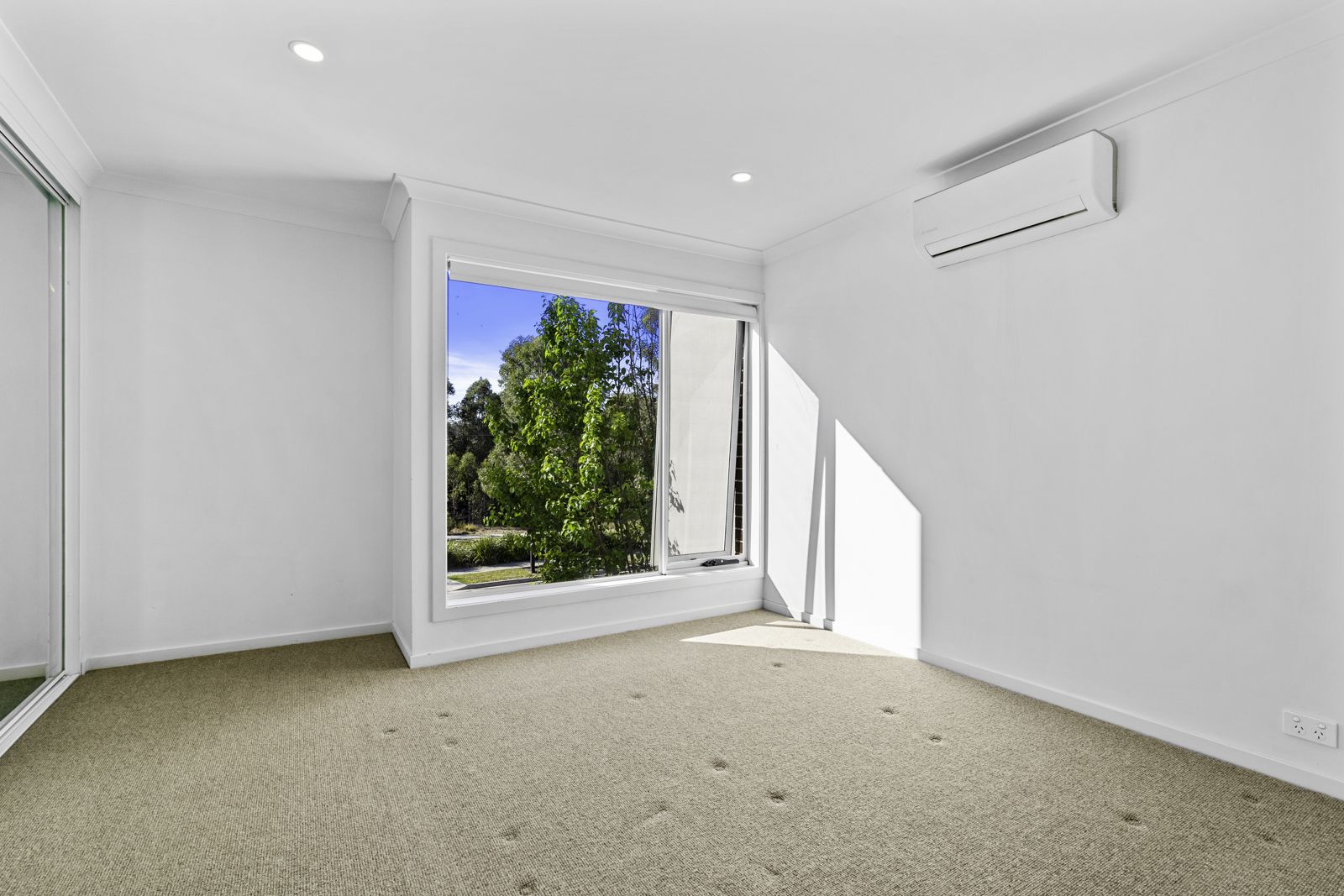 Real Estate For Lease 203 Jamboree Avenue Denham Court , NSW