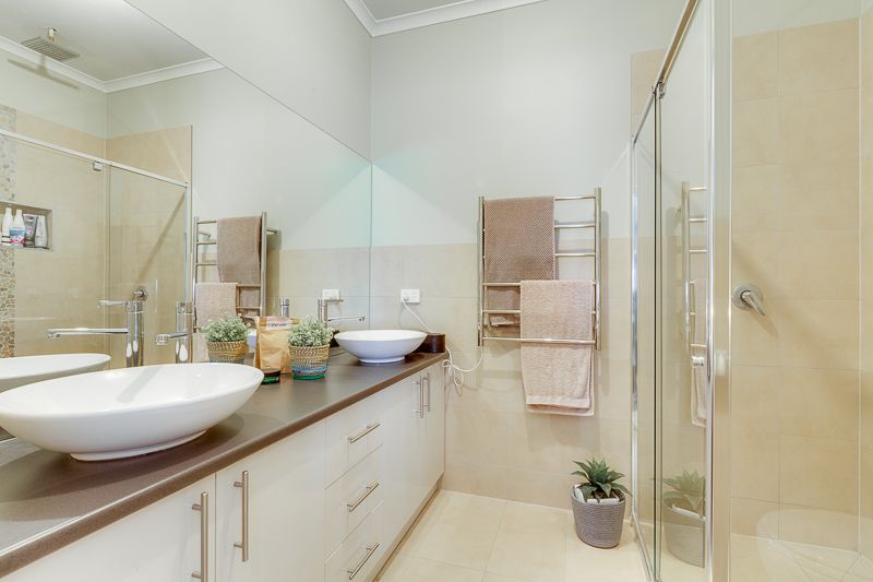 90 Halletts Way, Bacchus Marsh - Thumbnail 5