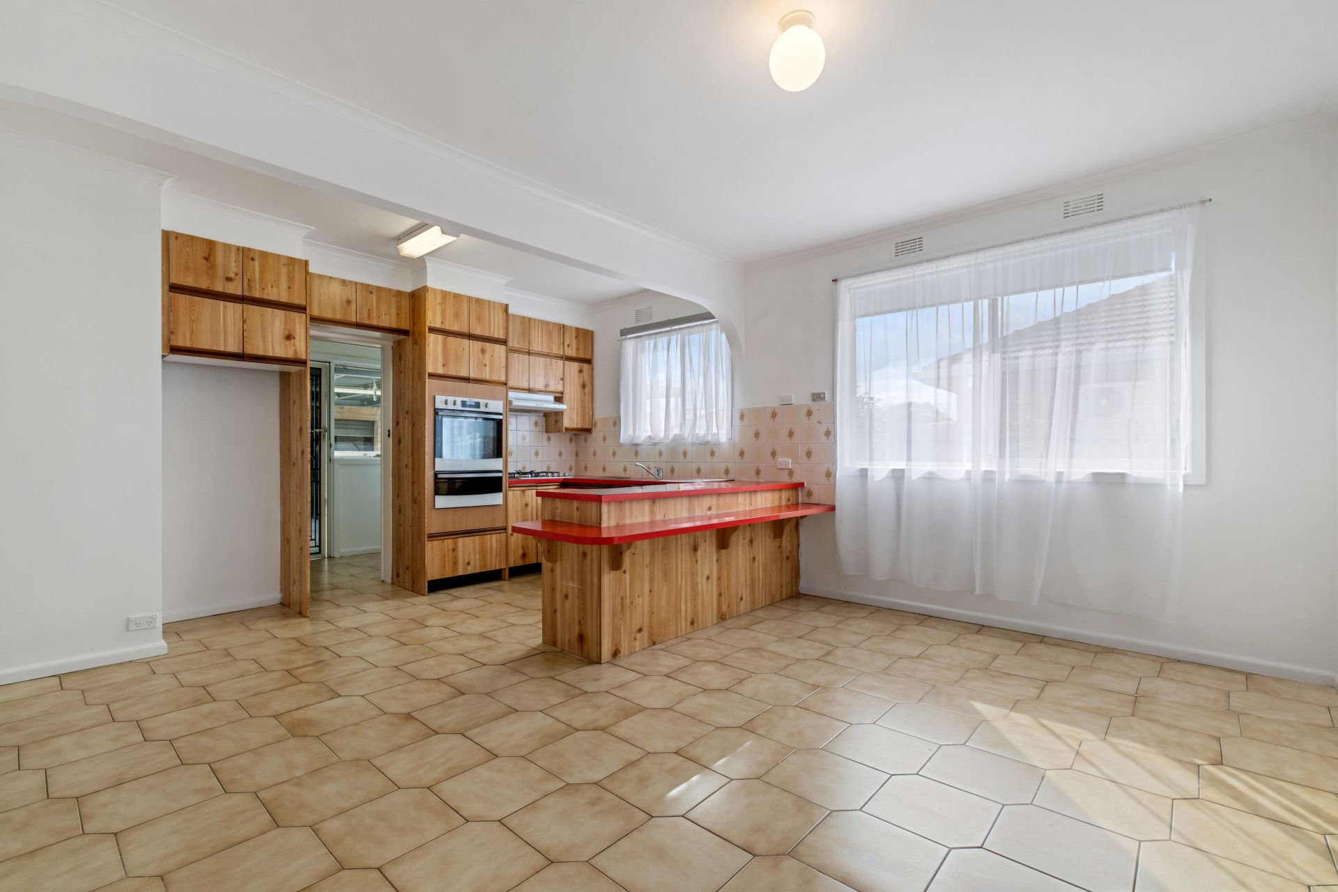 Spacious Home in Quiet Position