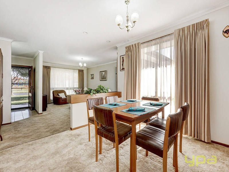12 Green Court, Altona - Thumbnail 5