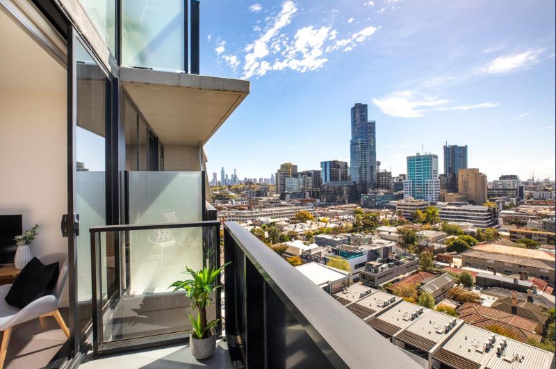 1104/1 Clara Street, South Yarra - Thumbnail 5