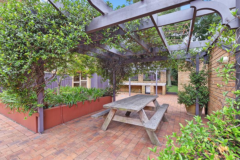 SOLD - Leafy Top Floor Retreat in a Tranquil Rear Position