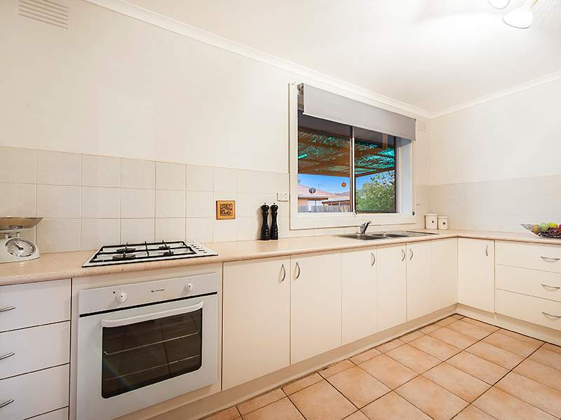 9 Carruthers Court, Altona - Thumbnail 8