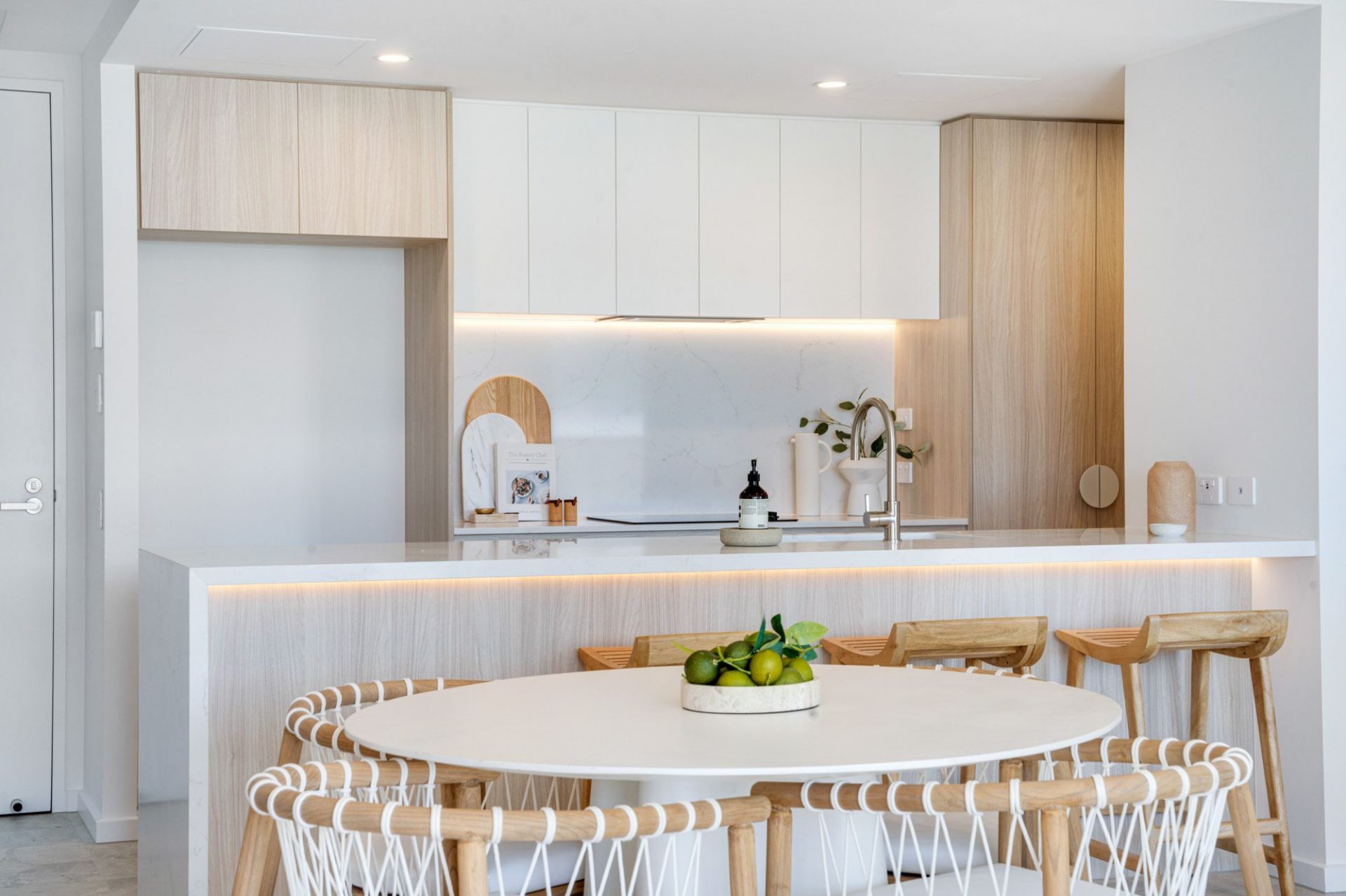 403/5 Nyrang Avenue, Palm Beach - Thumbnail 6