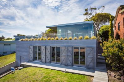 The Glass House On Long Point