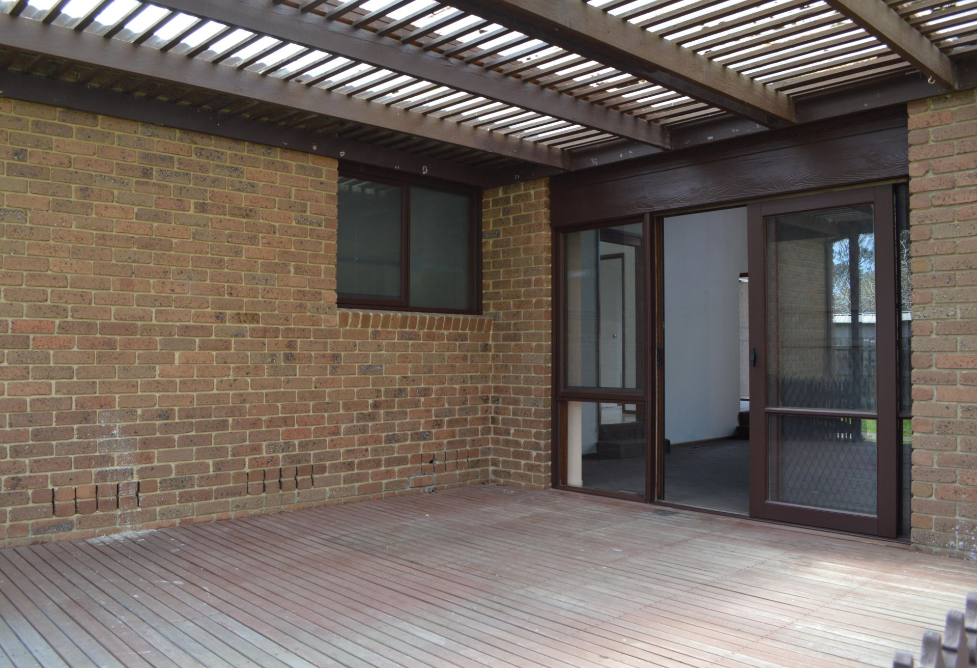 FAMILY HOME IN QUIET COURT LOCATION