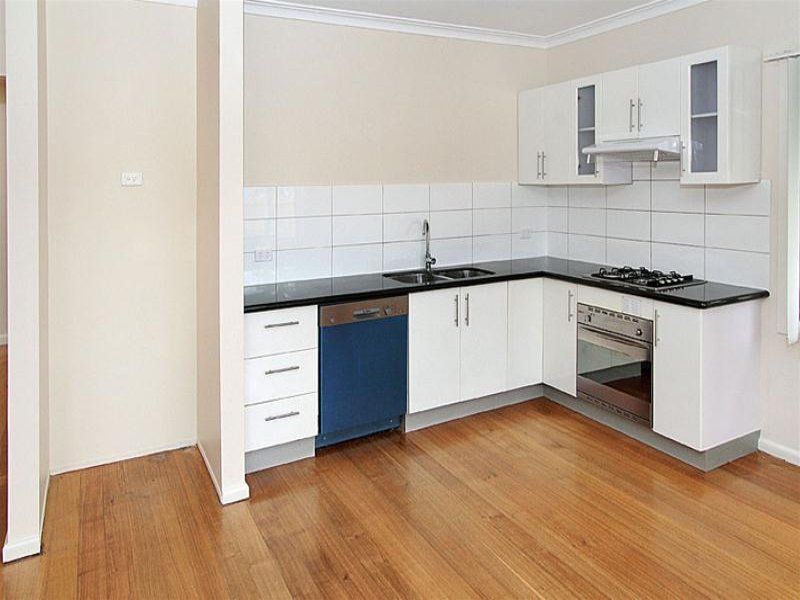 SPACIOUS 3 BEDROOM HOUSE