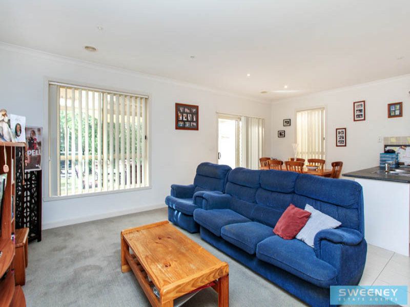 8 Hounslow Green, Caroline Springs - Thumbnail 6