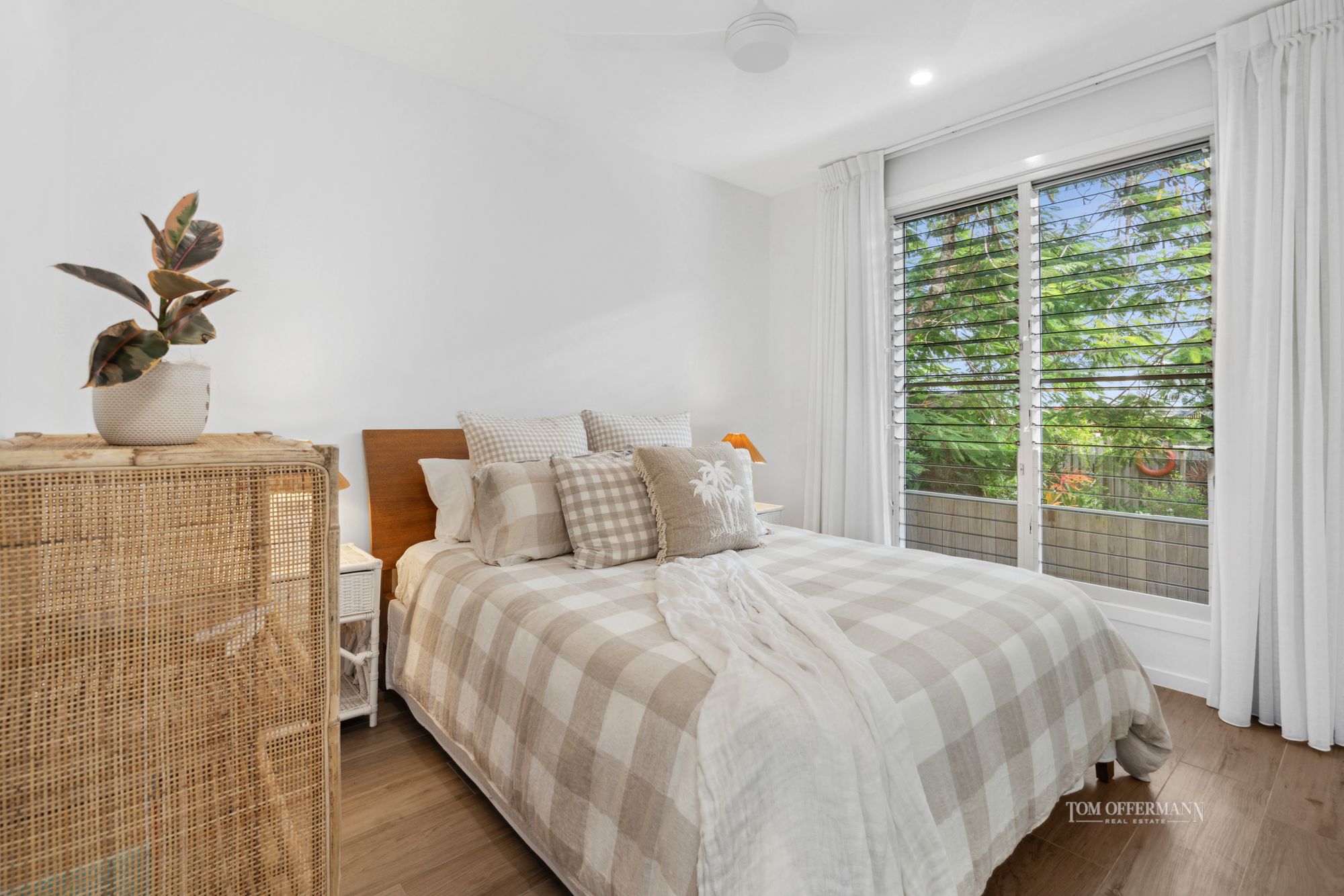 Real Estate For Sale 65 Hilton Esplanade Tewantin , QLD