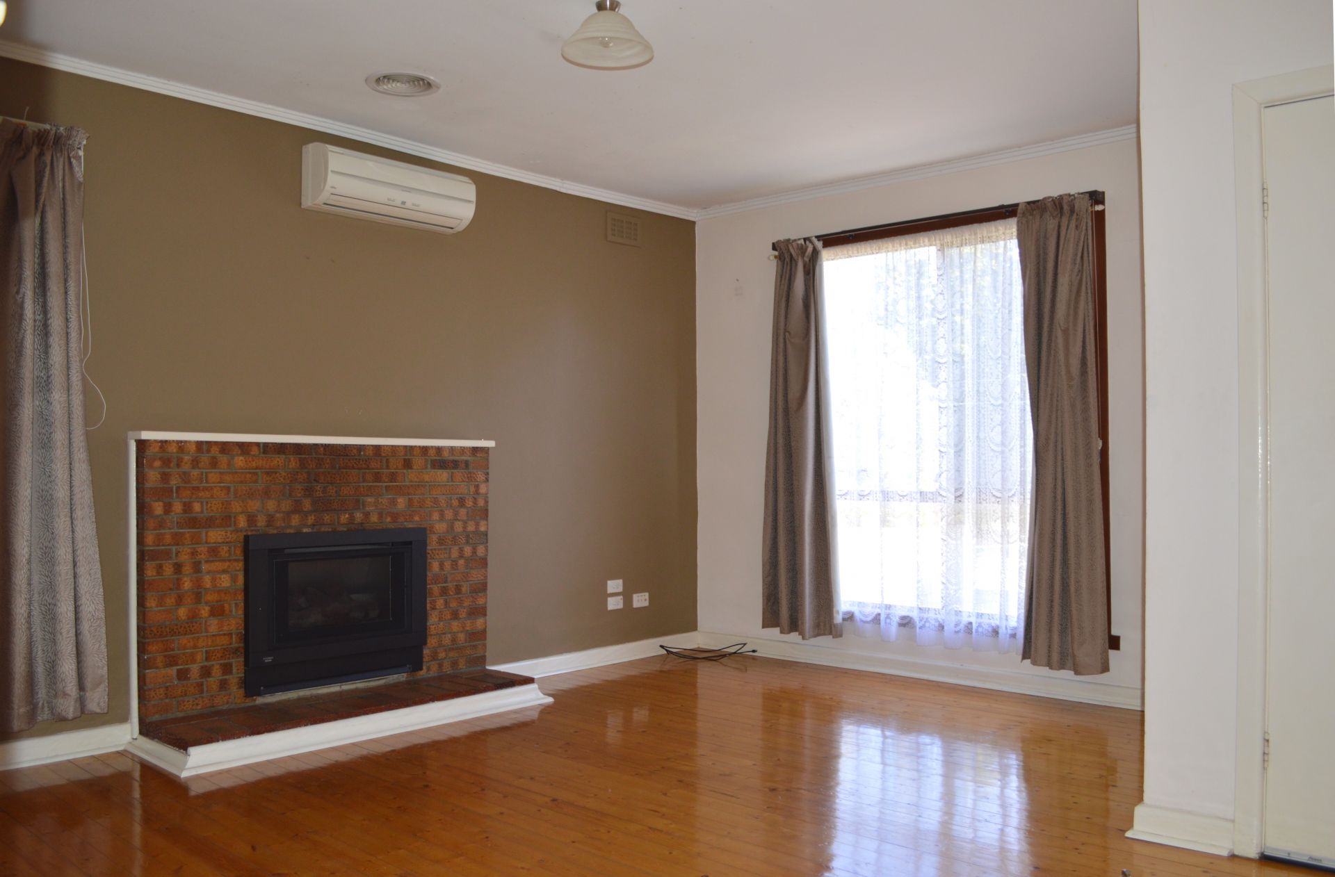 PERFECTLY LOCATED FAMILY HOME!   *Insp Wed 30th Nov @ 4:25pm*