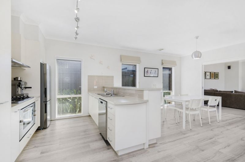 18 Roebourne Street Ocean Grove VIC, Ocean Grove - Thumbnail 2