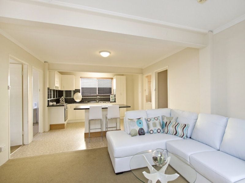 47 Stapylton Street COOLANGATTA QLD, Coolangatta - Thumbnail 3