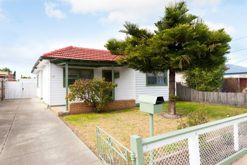 37 Stanger Street, Yarraville - Thumbnail 2