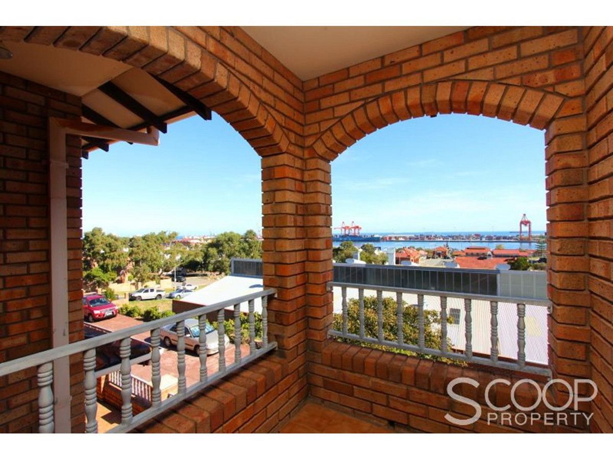 Real Estate For Lease 4/30 Burt Street Fremantle , WA
