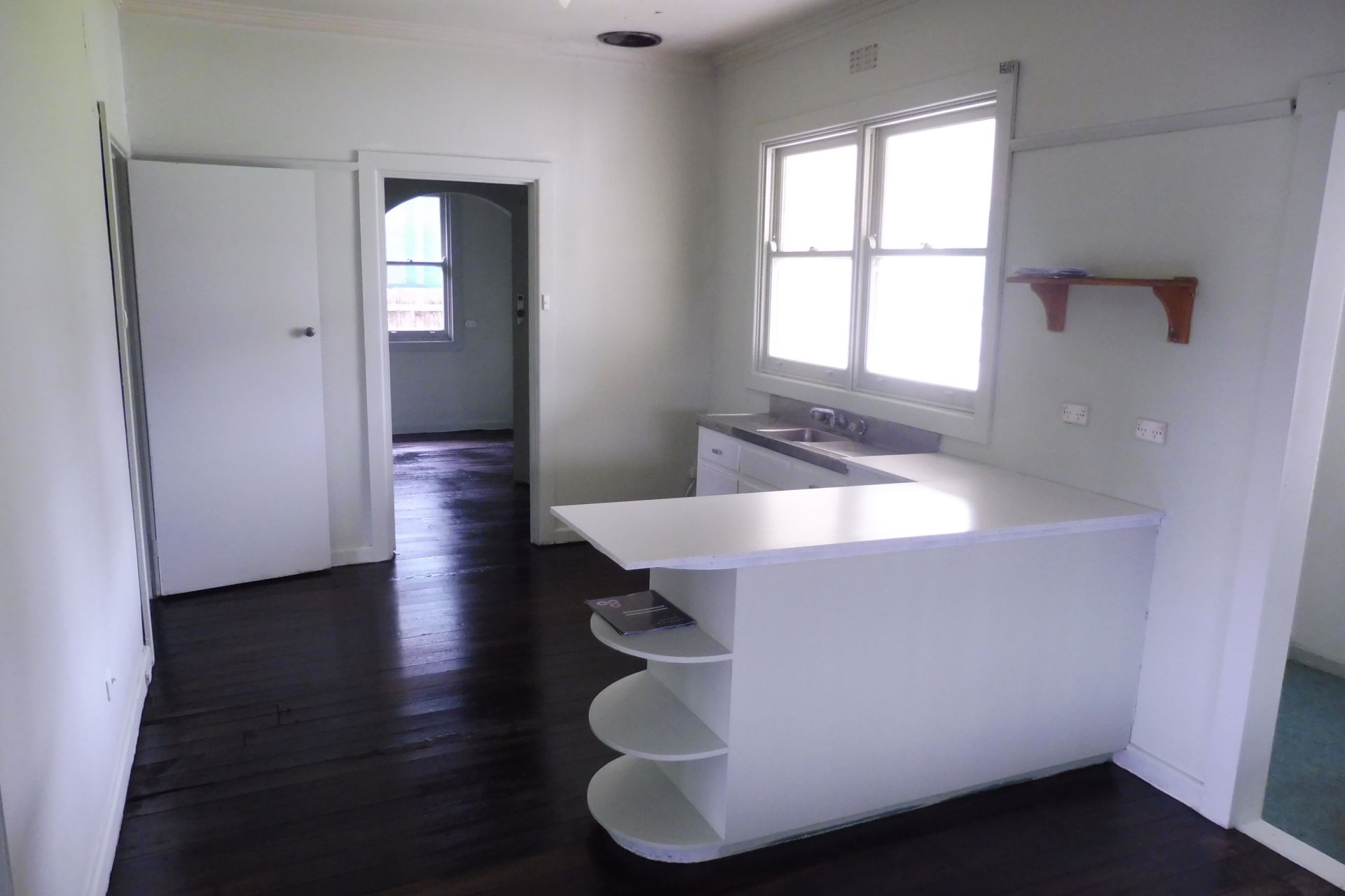AFFORDABLE AND IN GREAT LOCATION!- 6 MONTH LEASE ONLY