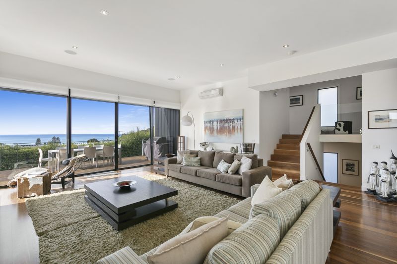 2/3 Hopetoun Terrace Lorne VIC, Lorne - Thumbnail 2