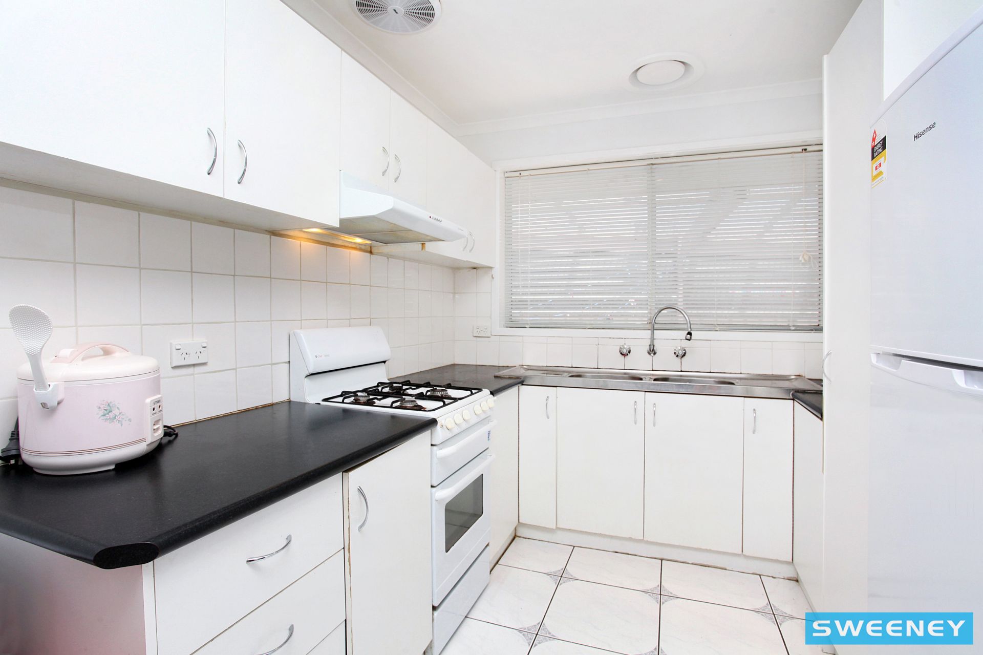 26 Chester Crescent, Deer Park - Thumbnail 3