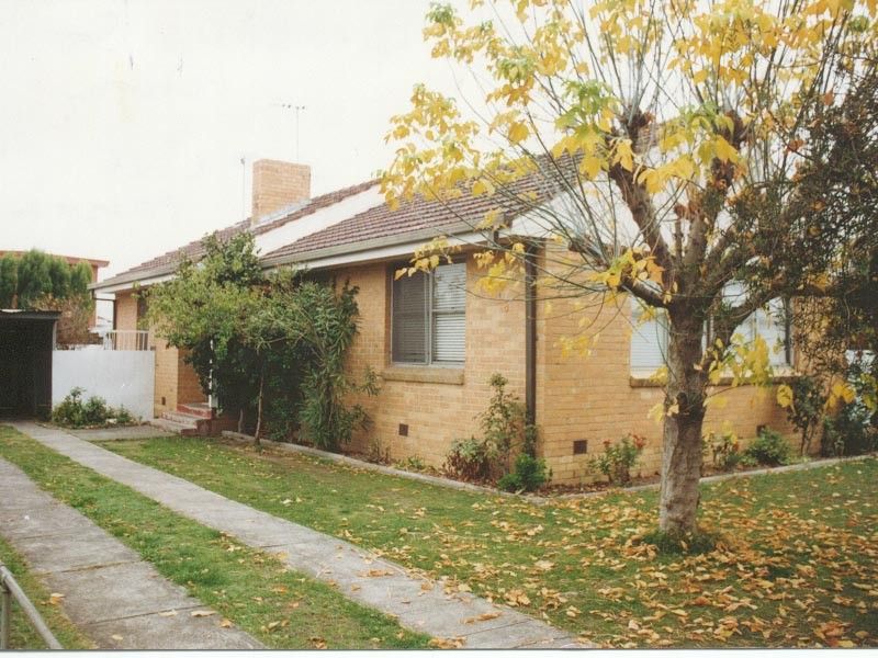 CLOSE TO ALL AMENITIES!