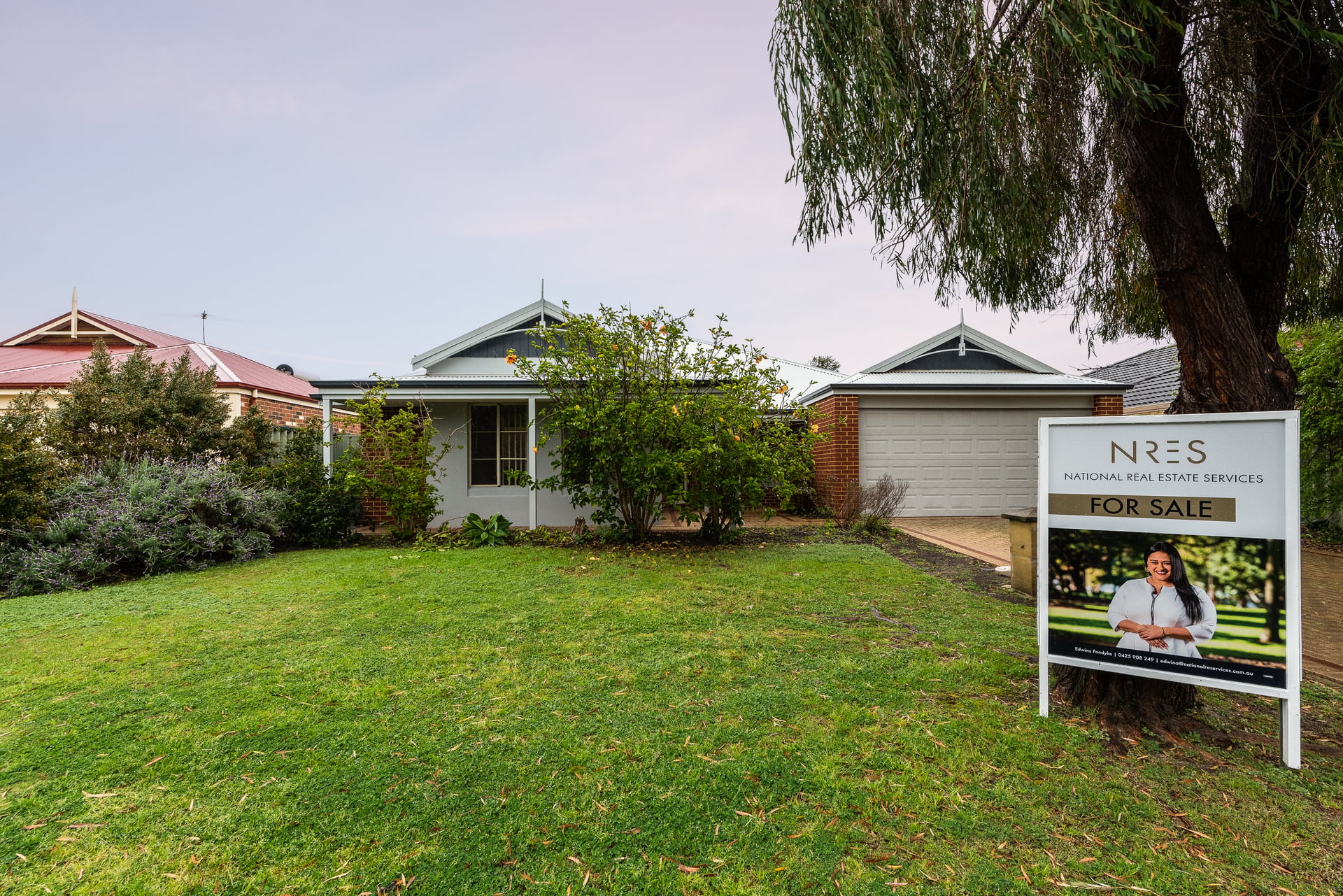 4 Burleigh way AUBIN GROVE WA, Aubin Grove - Thumbnail 2