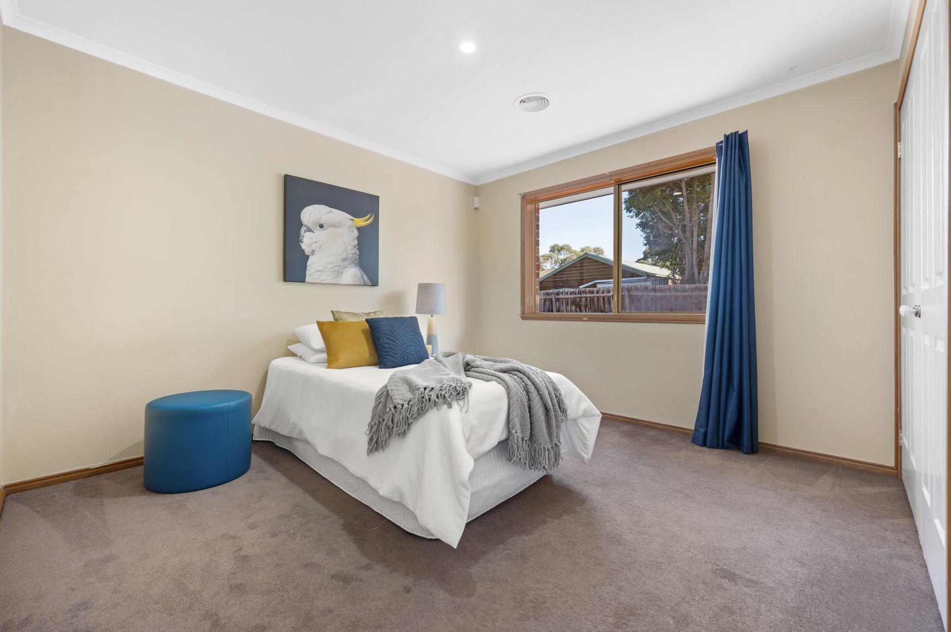 SUBSTANTIAL FAMILY HOME IN PRIZED PARKLANDS ESTATE