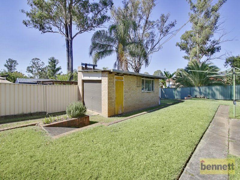38 Lincoln Drive, Cambridge Park - Thumbnail 7