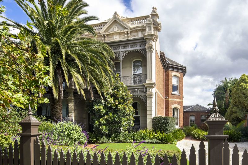 properties-for-sale-kay-burton
