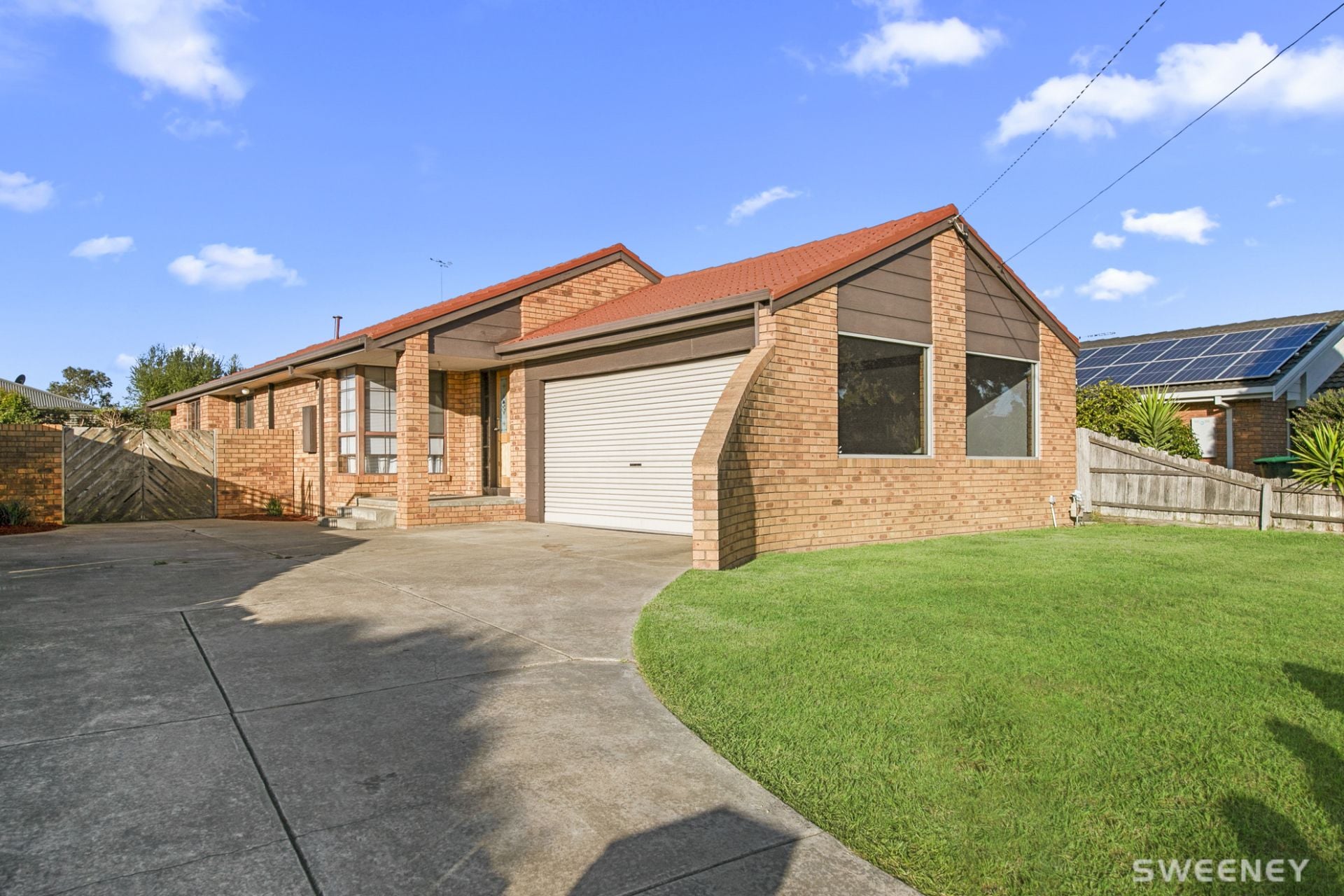 33 Batman Street, Altona Meadows - Thumbnail 2