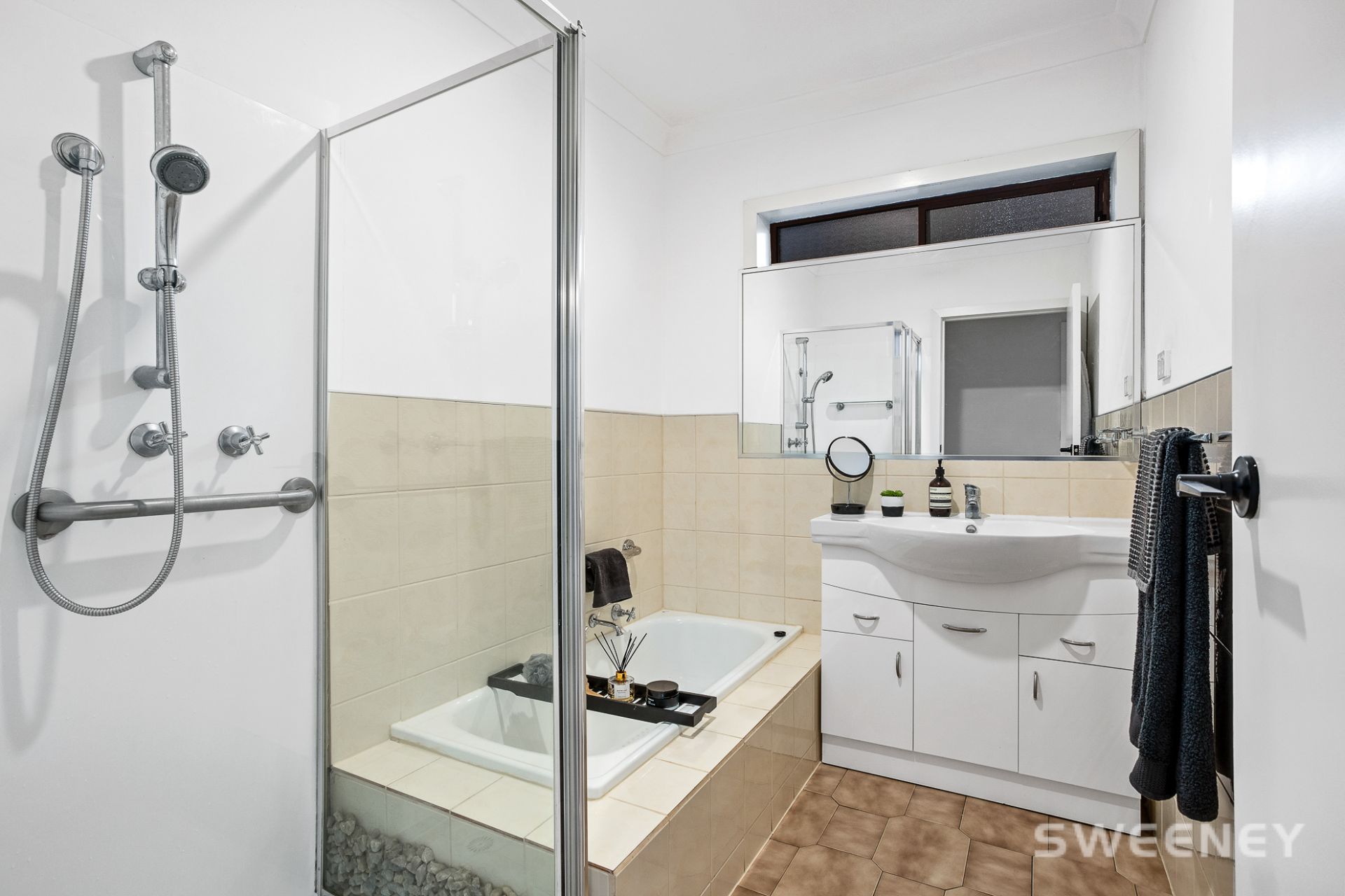 28 Cherry Avenue, Altona North - Thumbnail 8