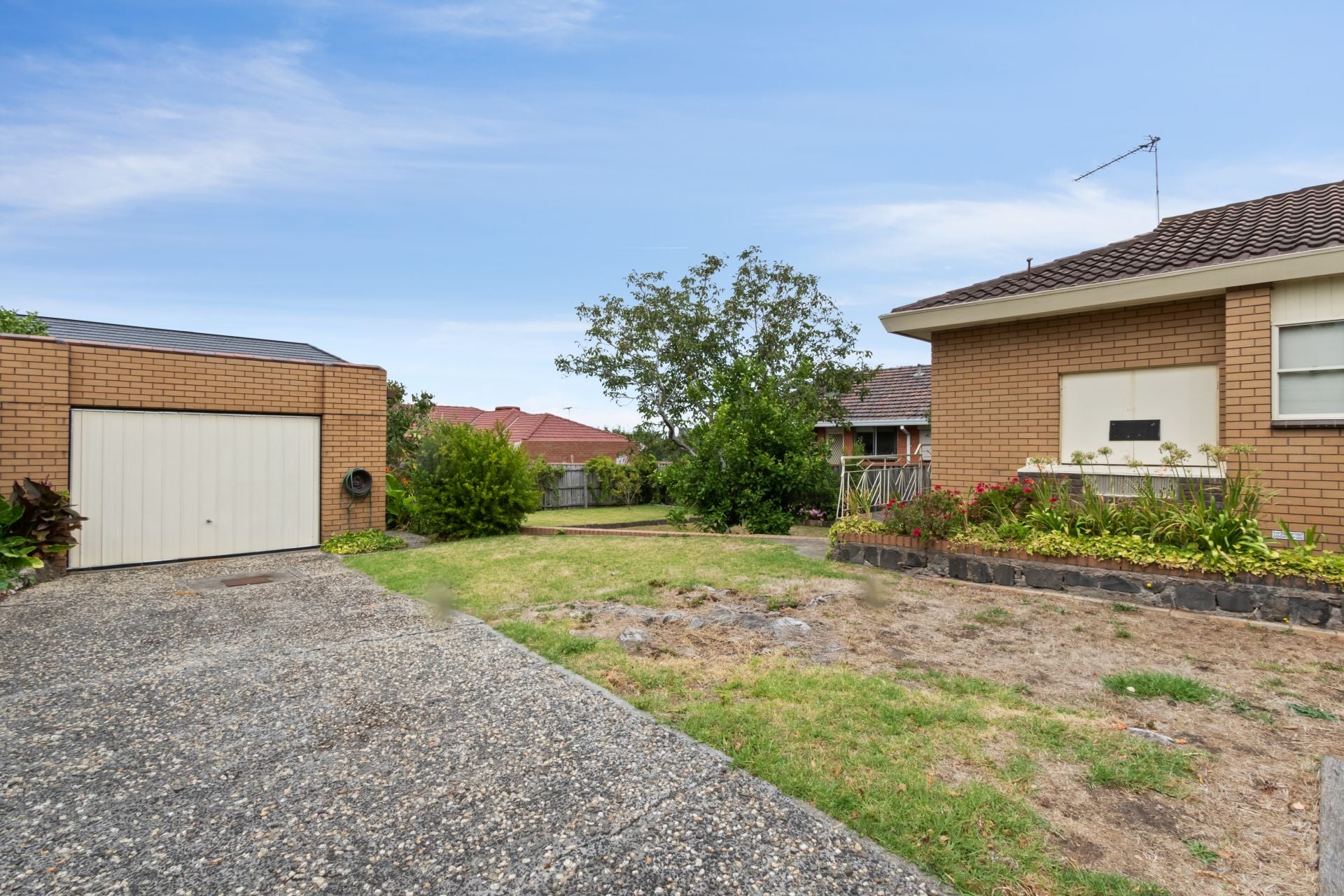 Spacious 4 Bedroom House - 6 Month Lease