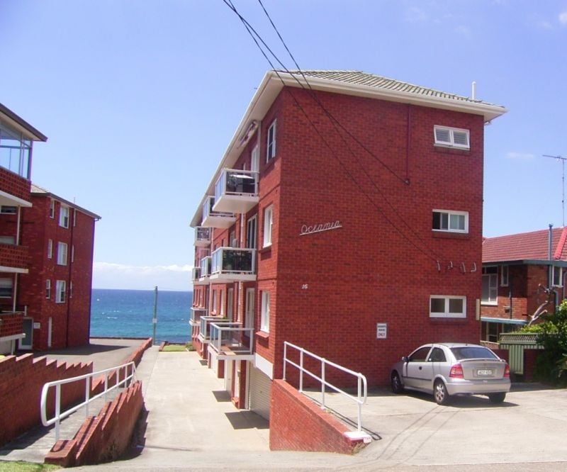 16 Coast Ave
