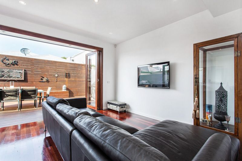 24 Avoca Street (off Woods St), Yarraville - Thumbnail 3