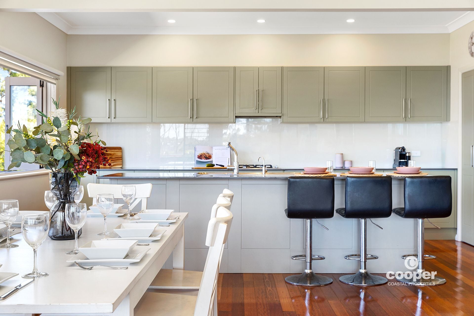 10 Wallace Street, Mollymook - Thumbnail 2