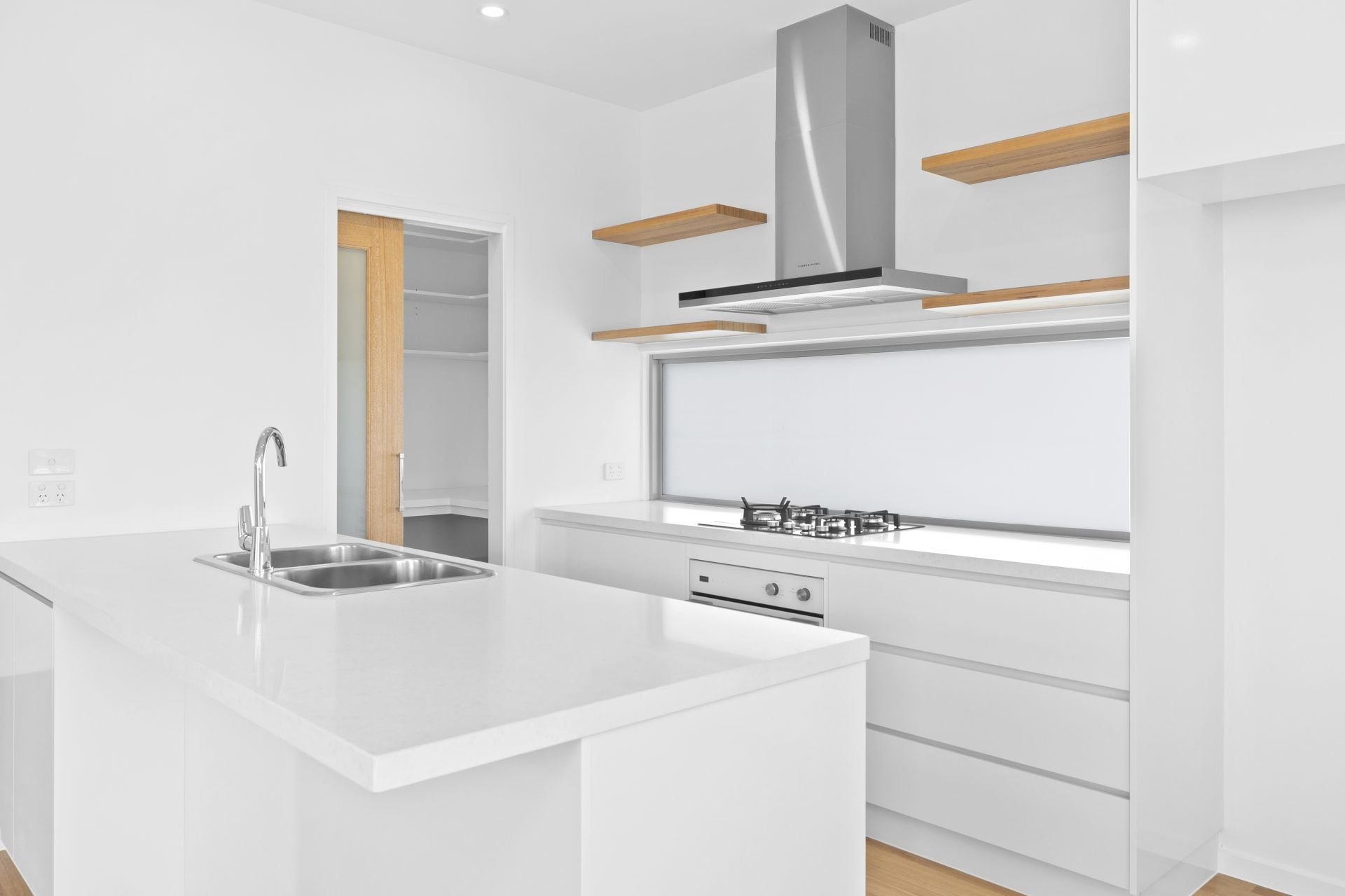 65a Central Avenue, Torquay - Thumbnail 6