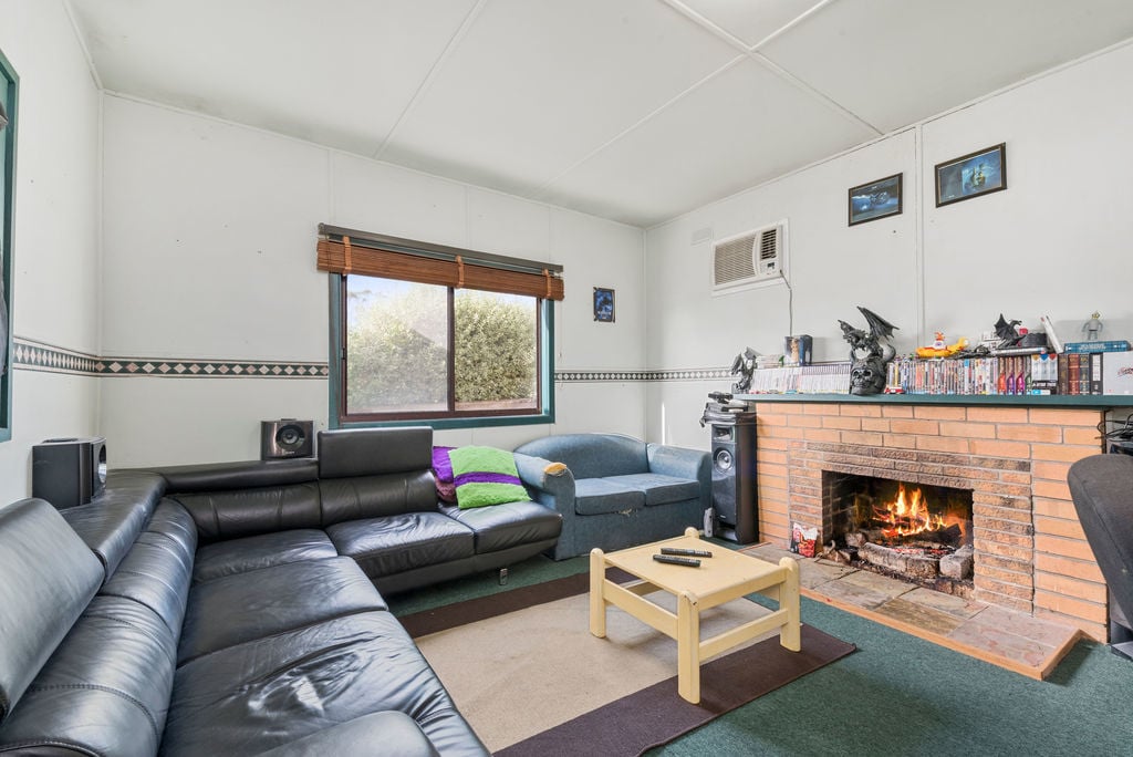 24 Great Ocean Road, Marengo, VIC, Marengo - Thumbnail 7
