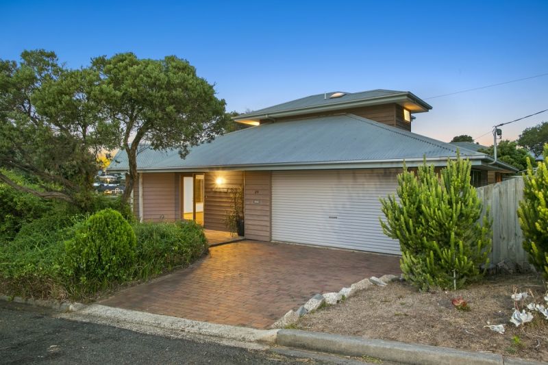 29 Ocean Throughway Ocean Grove VIC, Ocean Grove - Thumbnail 2