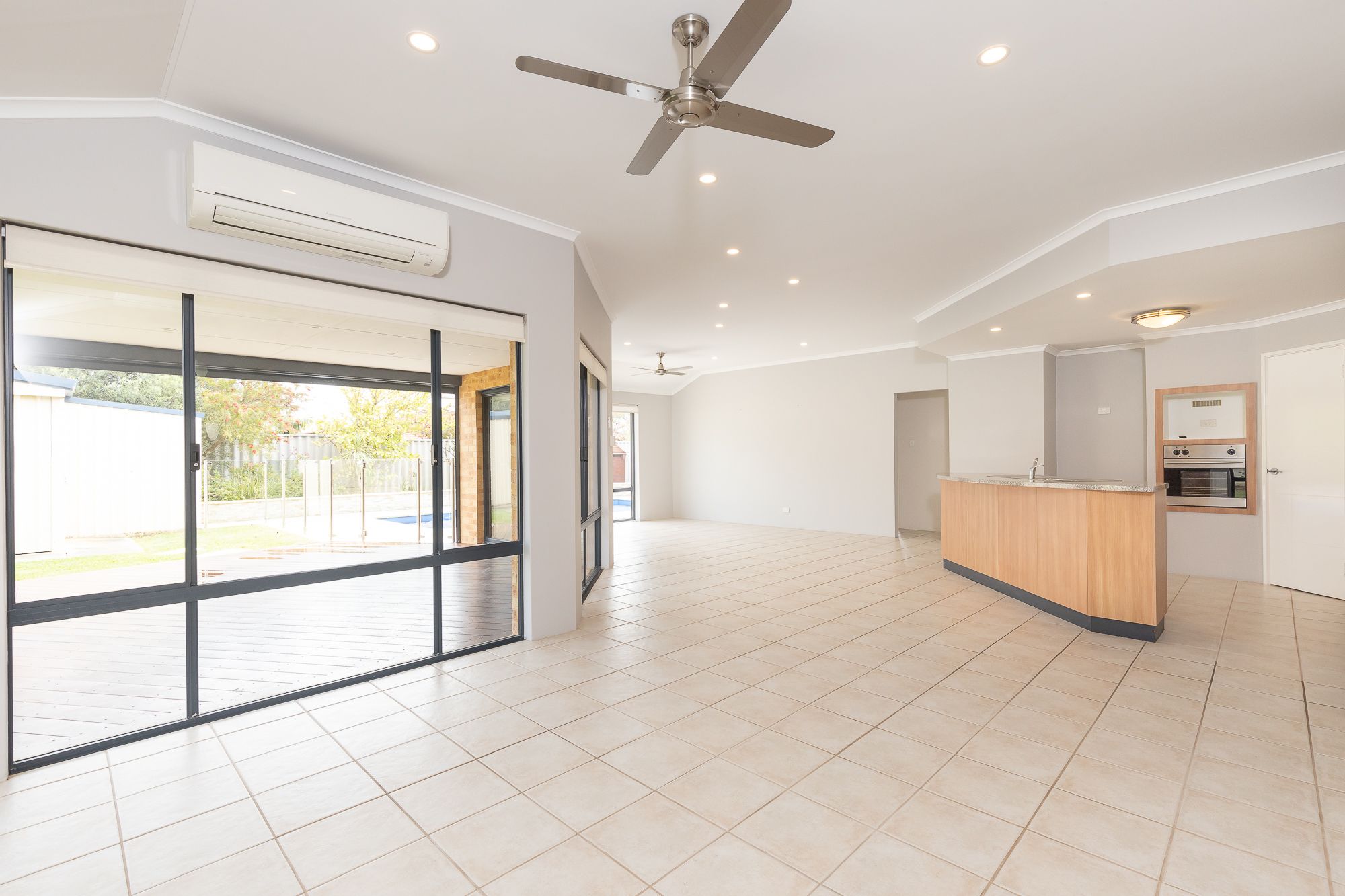 Real Estate For Lease 16 Bayeux Avenue Port Kennedy , WA