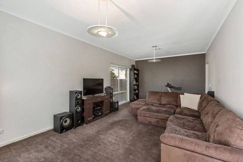 8 Lakeside Drive, Point Cook - Thumbnail 6