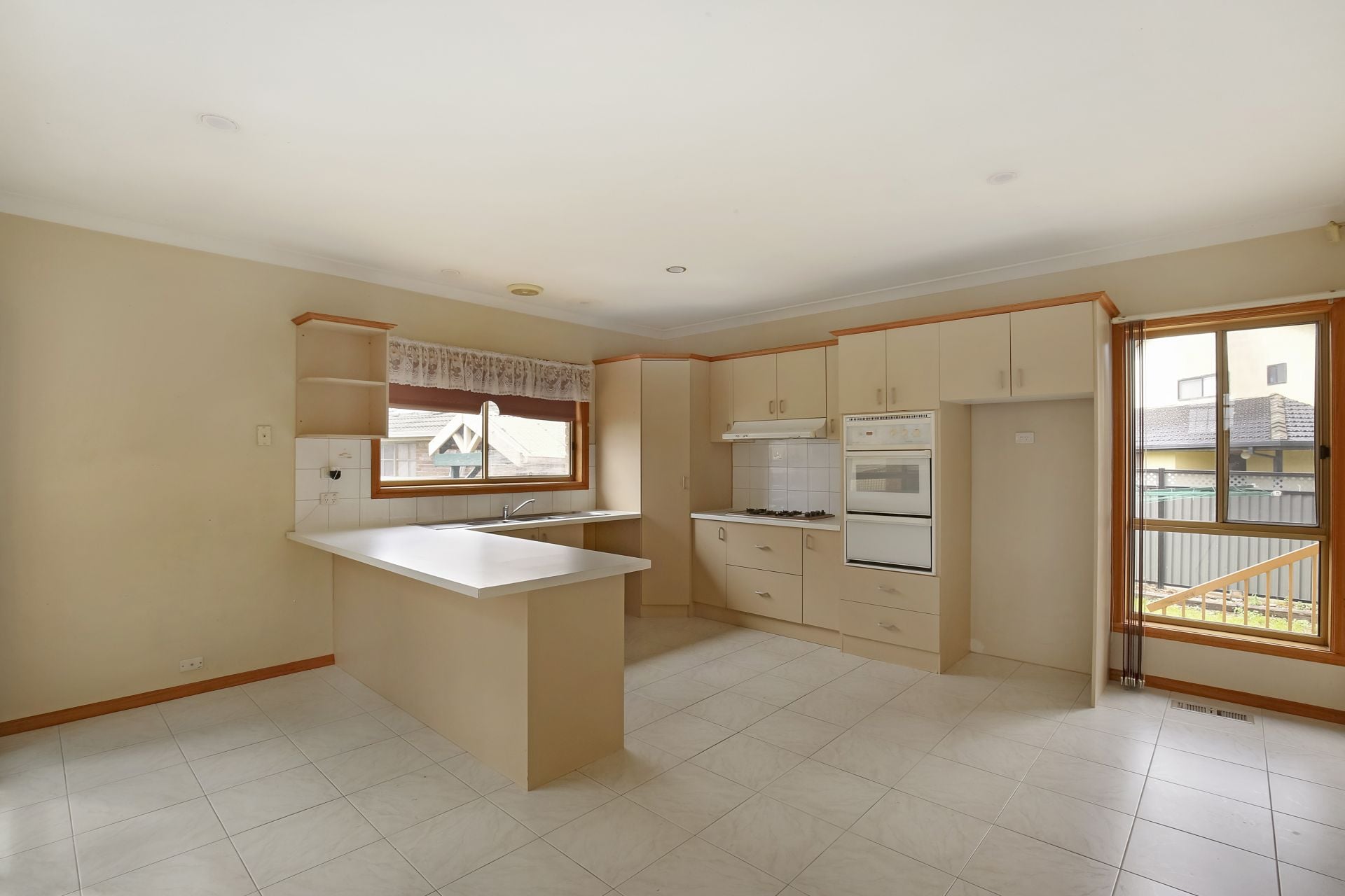 FABULOUS FAMILY HOME - DONT MISS OUT!