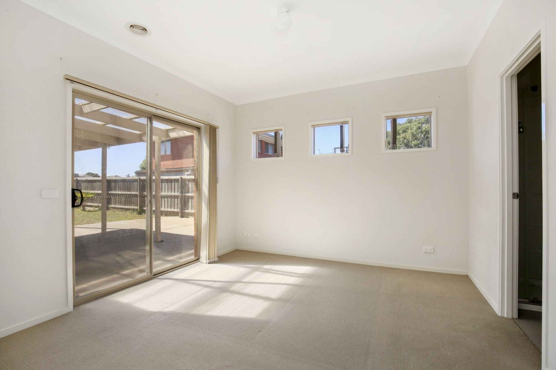 IDEAL FAMILY HOME