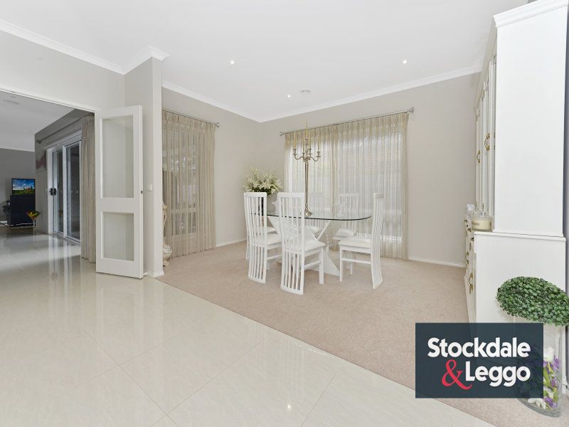 17 Grange Drive SOUTH MORANG, South Morang - Thumbnail 8