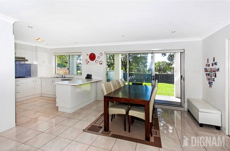 25 Railway Parade, Woonona NSW
