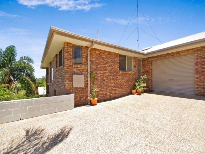 2/38 Martinelli Avenue BANORA POINT NSW, Banora Point - Image 1