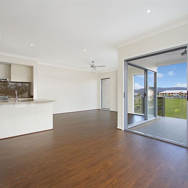 Real Estate For Lease 6 Peak Lane Yarrabilba , QLD