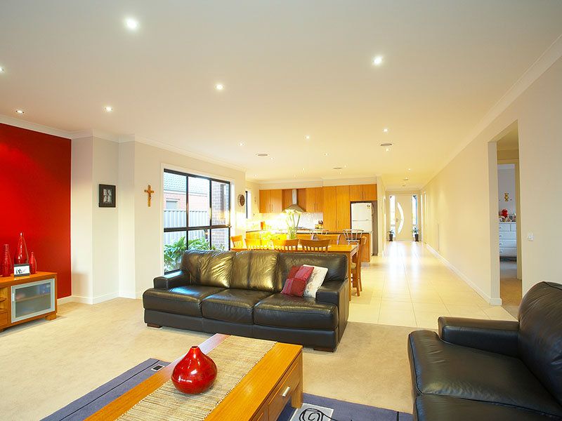 27 Gisborne Way, Caroline Springs - Thumbnail 6