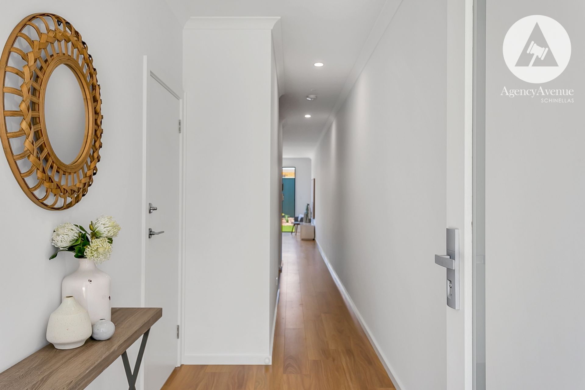 9/2B Balmoral Avenue, North Brighton - Thumbnail 4
