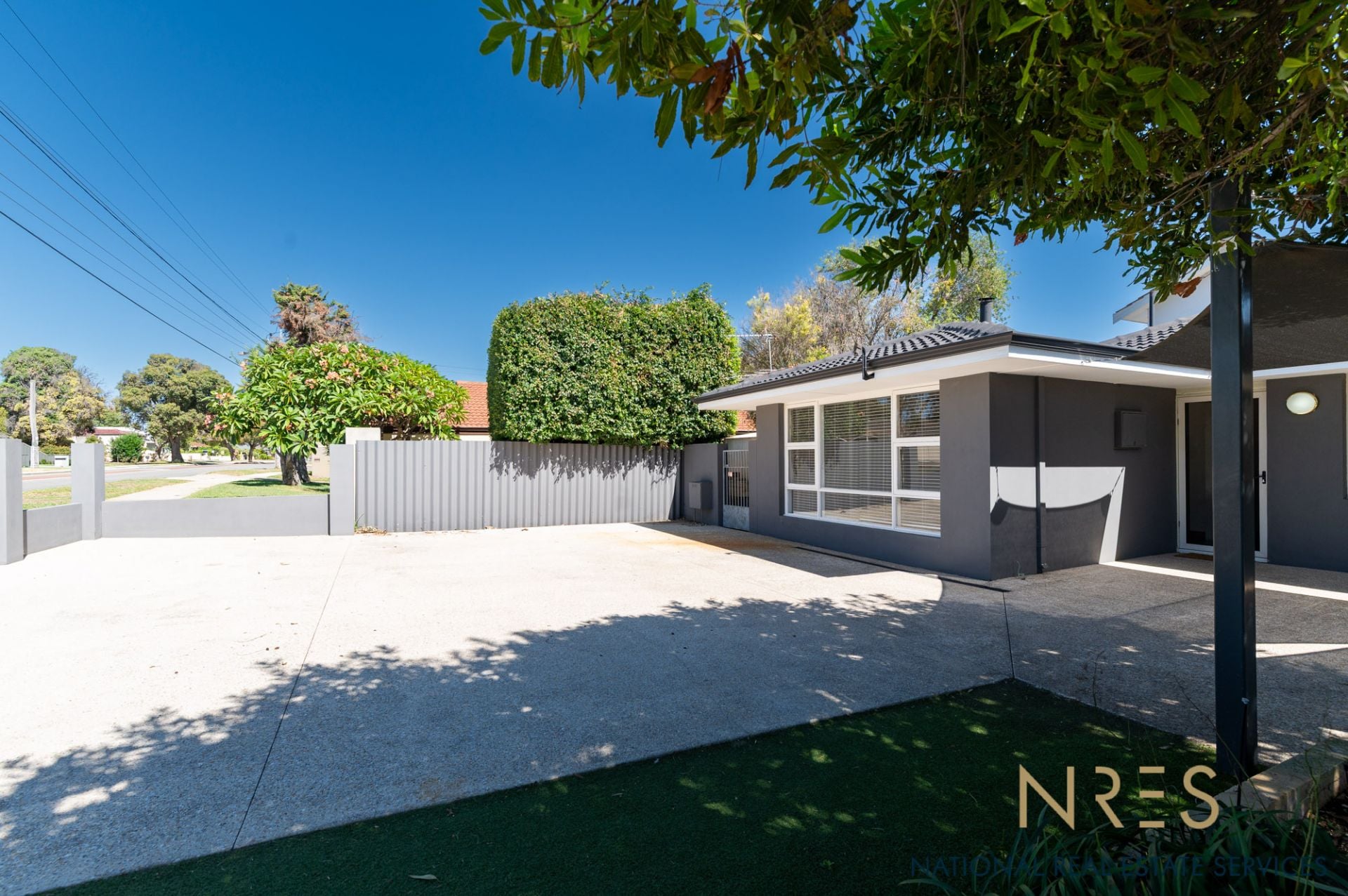 37 Gilbertson Road Kardinya WA, Kardinya - Thumbnail 3