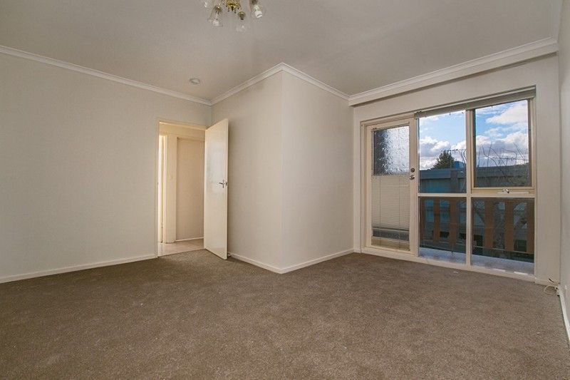 4/11 Roseberry Grove, Glen Huntly - Thumbnail 4